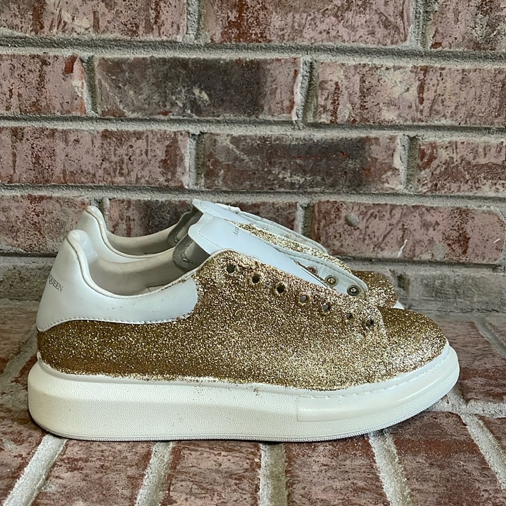 Alexander McQUEEN customized gold glitter shoe size 41 EU